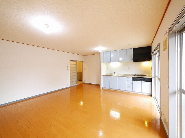 ヴィルドミール富雄の居間・リビング