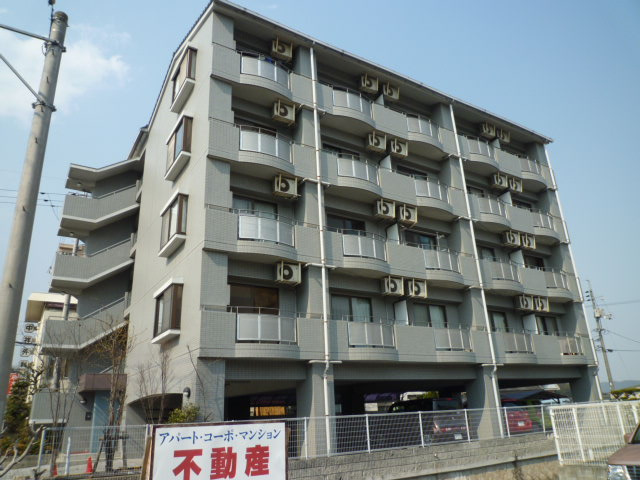 倉敷市松島の賃貸マンションの外観