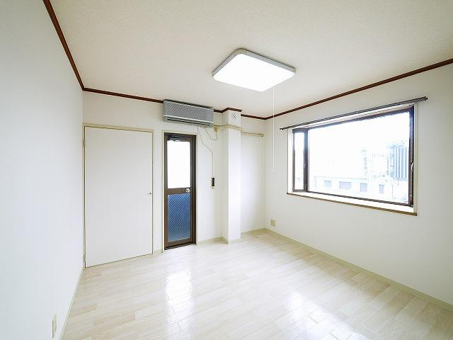 CASA天理の寝室|コンパクトで使いやすい洋室です