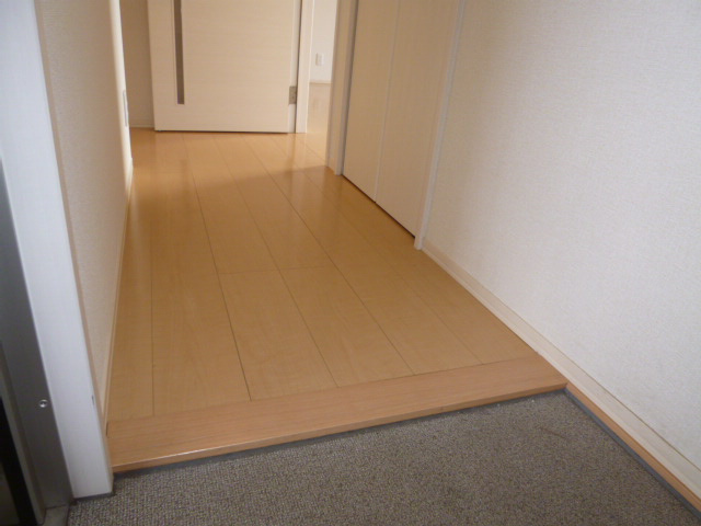 スカイレジデンスの玄関