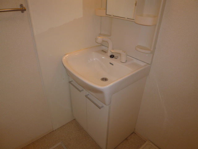 スカイレジデンスの独立洗面台|洗髪洗面化粧台