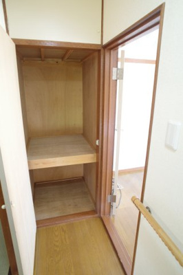 【収納】 | フラワーコーポ | このお部屋のポイントは収納力。