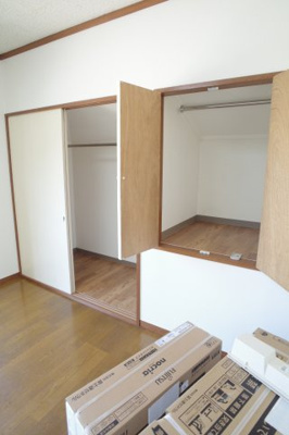 【収納】 | フラワーコーポ | 家族が多いと、モノも増える。