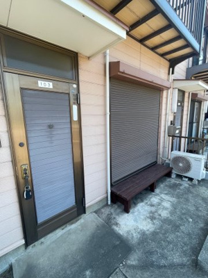 【セキュリティ】 | フラワーコーポ | シャッターで台風＆防犯対策。