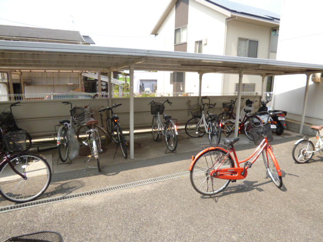 倉敷市下庄のアパートのその他共用部分|自転車置き場