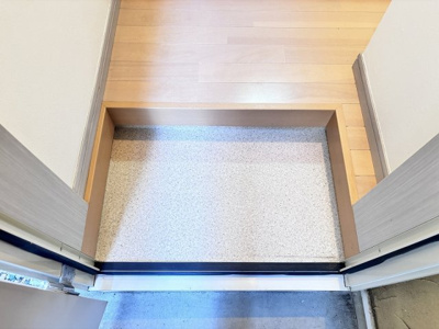 【玄関】 | ロッシェル北里Ⅱ号棟