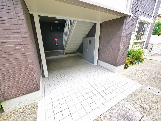 MAST　COURT木津南Cのエントランス