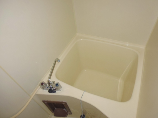 二子ハイツの浴室