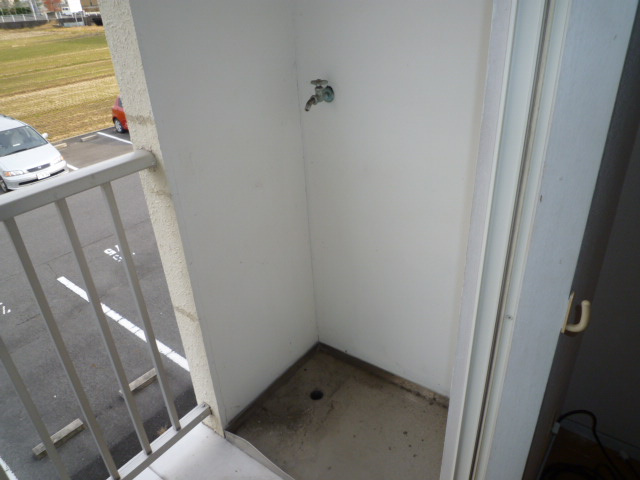 二子ハイツのその他|洗濯機置き場