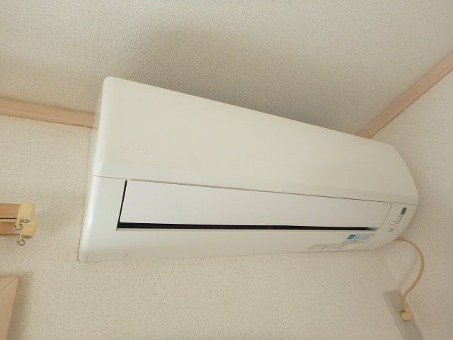 【設備】 | シャンブル朋 | 快適な生活に欠かせないエアコン