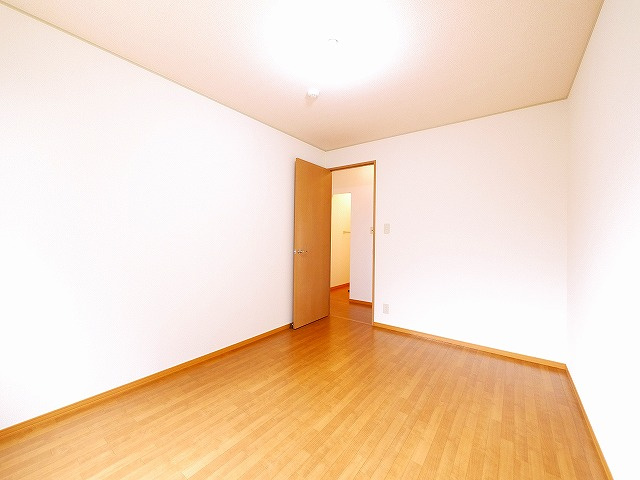 ジェイアール郡山Bの洋室