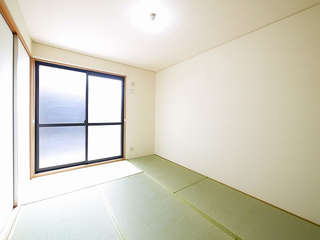 ジェイアール郡山Bの和室