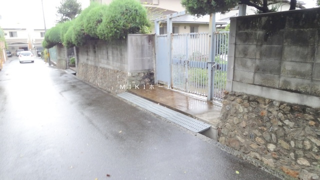 箕面市桜ケ丘３丁目　土地