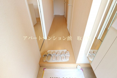 【玄関】 | Owen Stanley B