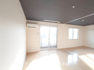 【居間・リビング】 | Owen Stanley B