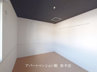 【寝室】 | Owen Stanley B