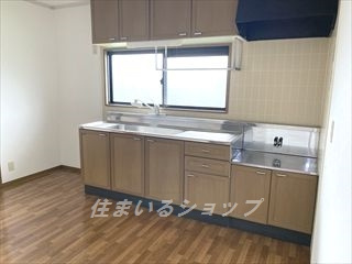 ベラカーサ　A棟のキッチン|料理も楽しいワイドキッチン