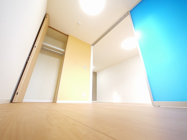 シャーメゾン真輝の洋室|ゆったりした洋室です