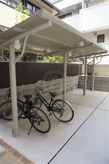 【その他共用部分】 | 屋根付き駐輪場