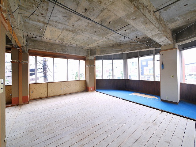 学園朝日町（貸ビル）の内装