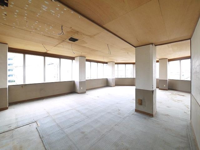 学園朝日町（貸ビル）の内装