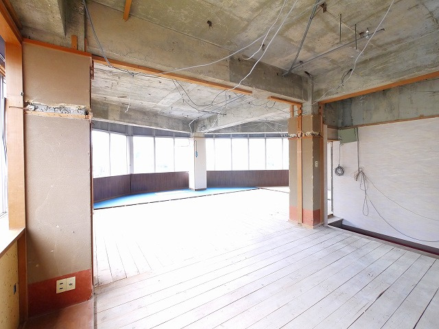 学園朝日町（貸ビル）の内装