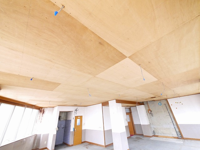 学園朝日町（貸ビル）の内装