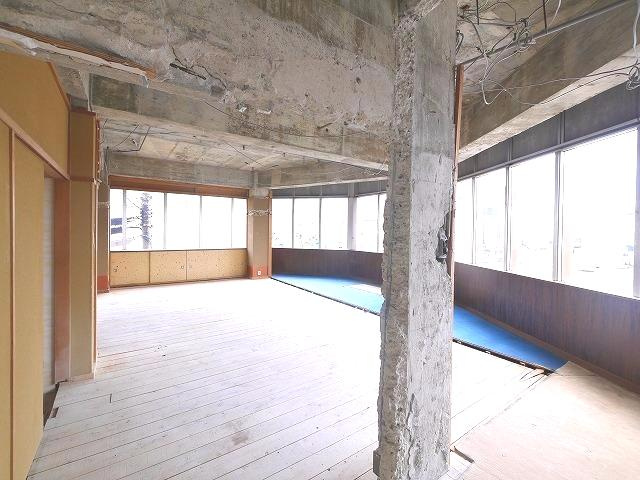 学園朝日町（貸ビル）の内装