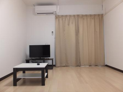 【洋室】 | レオネクスト真 | ※別のお部屋の写真です。