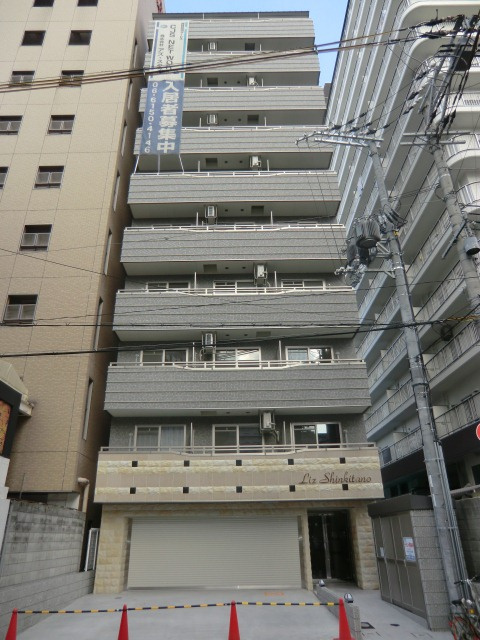 リズ新北野の外観