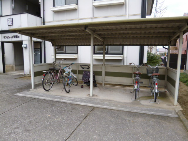 倉敷市新田のアパートのその他共用部分|自転車置き場
