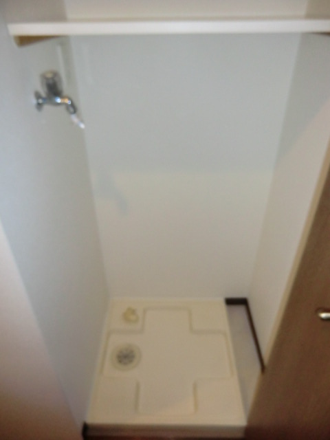 パラシオ塚本IIIのその他|室内洗濯盤