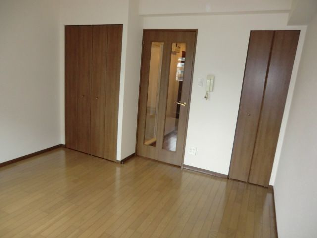 パラシオ塚本IIIの洋室