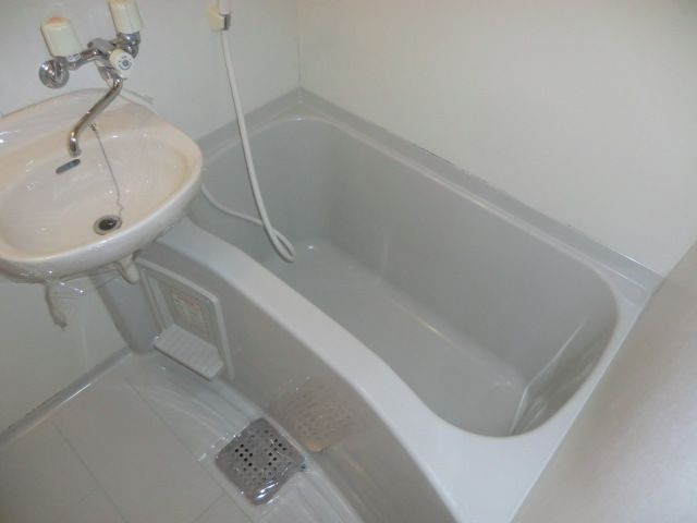 パラシオ塚本IIIの浴室