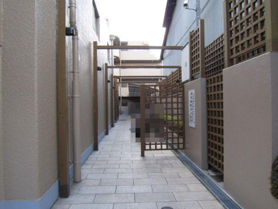 【エントランス】 | 二条城東グランドハイツ