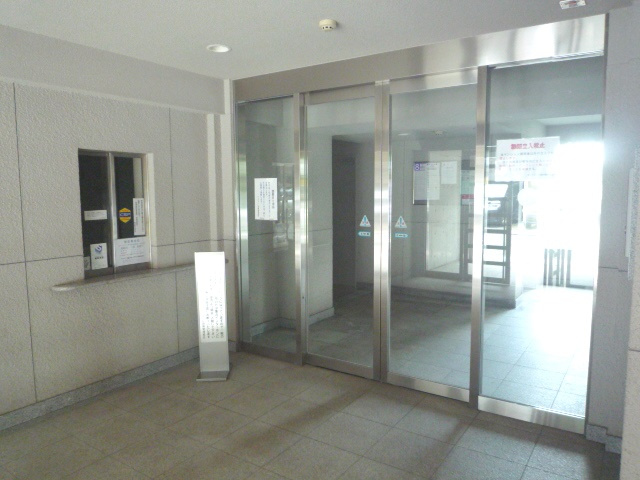 コンファーレ田無のエントランス