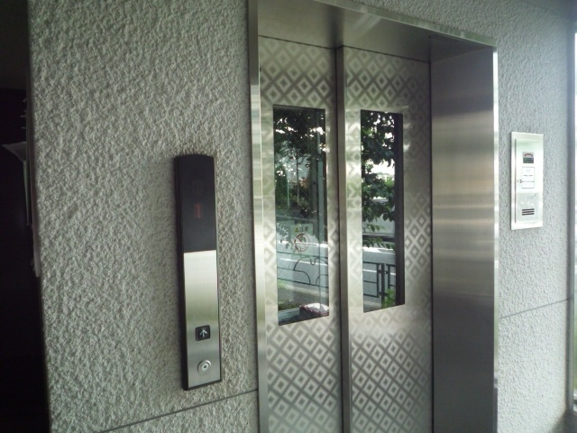 コンファーレ田無のその他共用部分|エレベーター