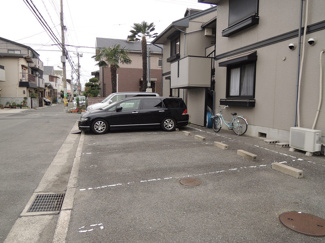 【駐車場】