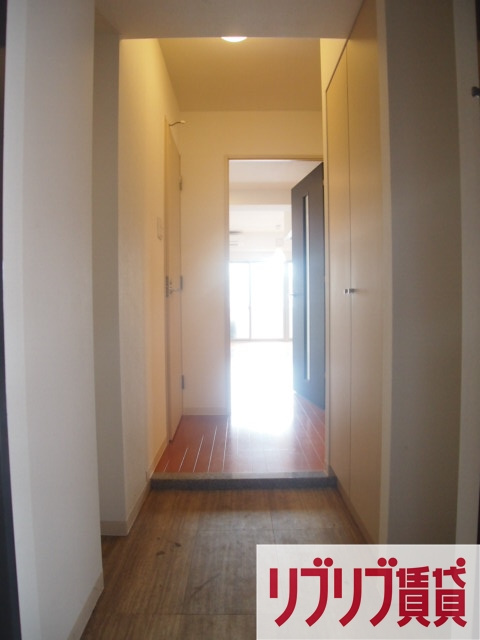 セザン新町の玄関