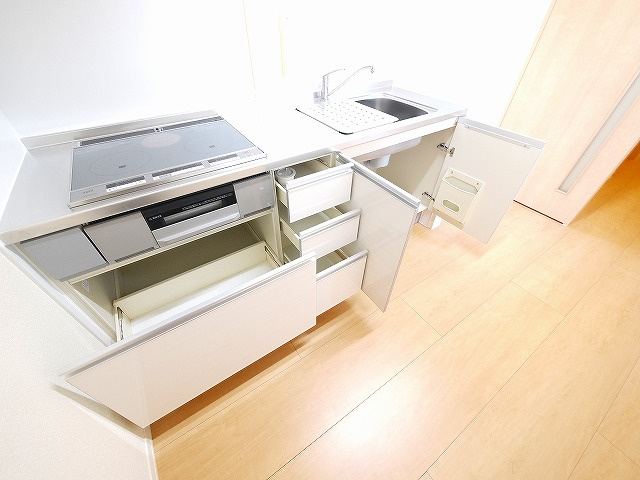 アクシアのキッチン|収納があります