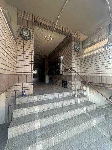 アルトピノ花川のエントランス