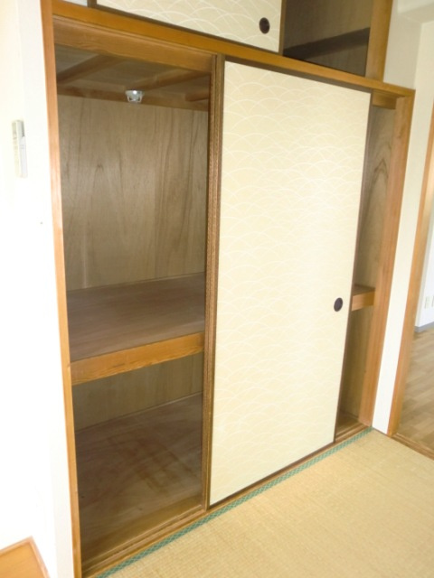サンシャイン奥村の収納