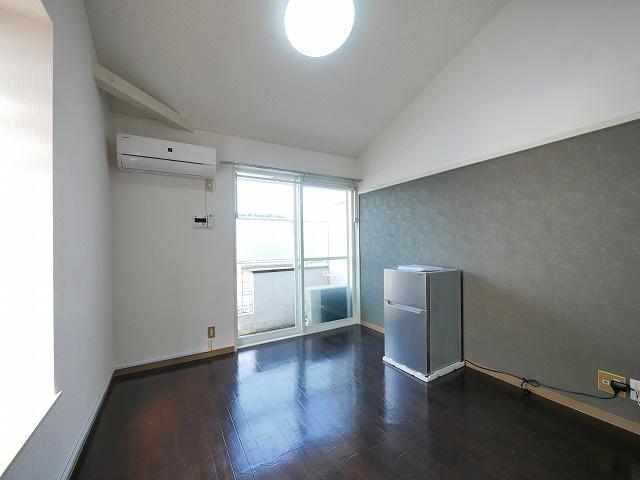 シティパレス新大宮P-5の居間・リビング