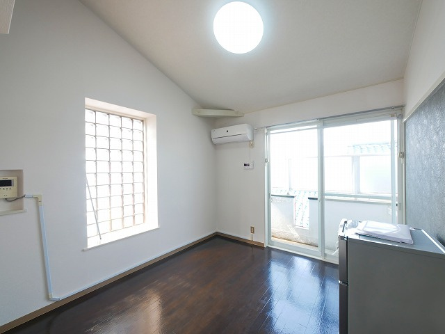 シティパレス新大宮P-5の寝室