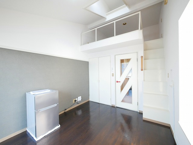 シティパレス新大宮P-5の洋室