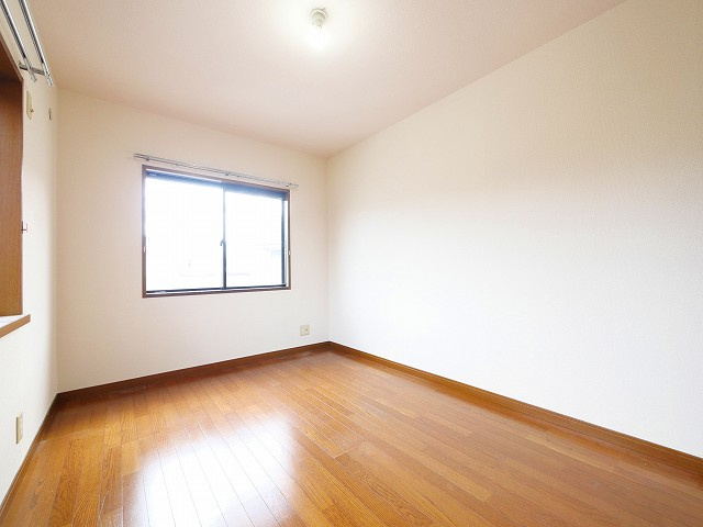 杉澤メゾネット（押熊町）の洋室