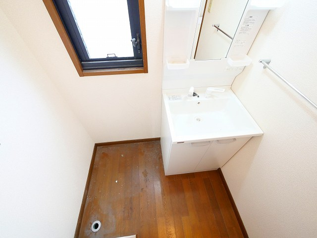 杉澤メゾネット（押熊町）の独立洗面台