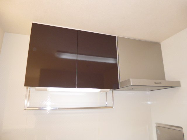 プロムナードのキッチン|吊戸