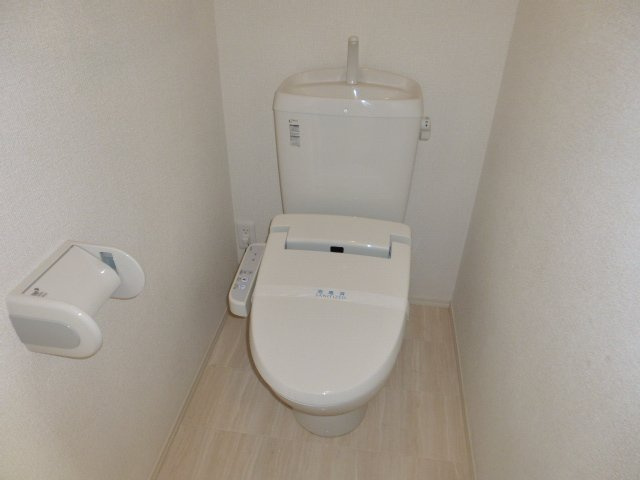 プロムナードのトイレ|シャワー付きトイレ