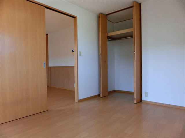 サンガーデン宮本Ｅの収納|クローゼット完備